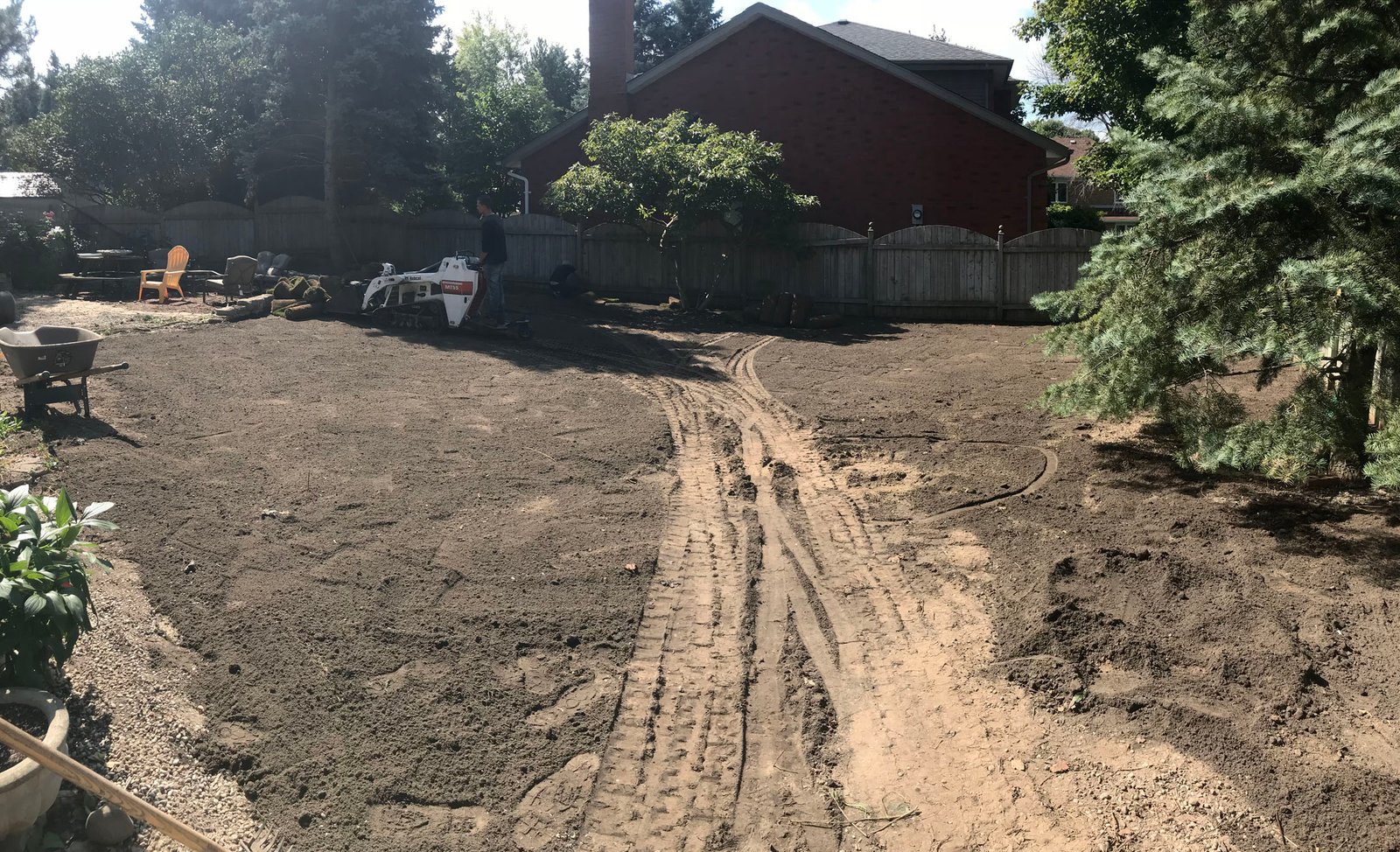 Sod Installation Hespeler 7 Healthy green finished lawn installation by Right On Sod in Hespeler, Cambridge.