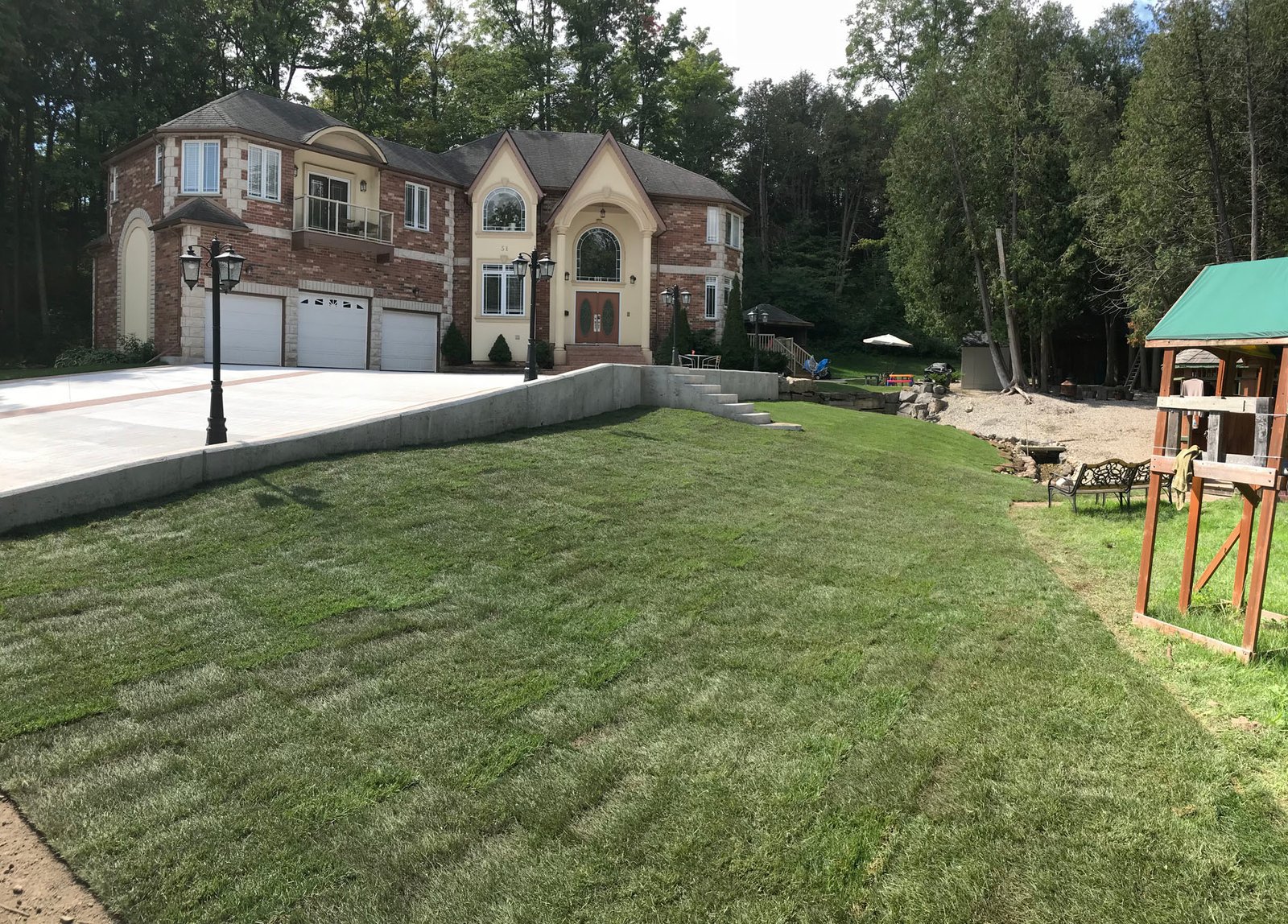 Sod Installation Bridgeport 4 Professional sod installation and turf delivery in Bridgeport, Kitchener.